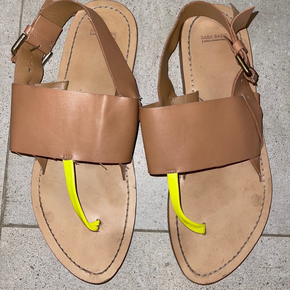 ZARA FAUX LEATHER SANDALS